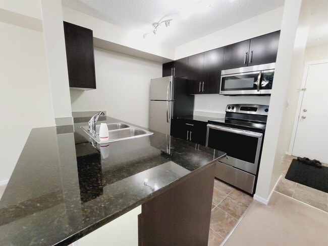 Building Photo - 25 Element Dr N
