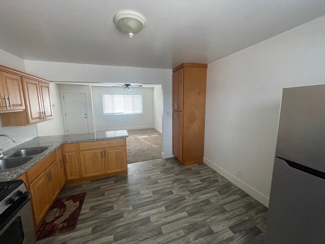 Photo - 2008 Marin St