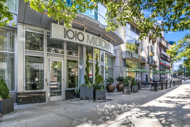 Building Photo - 1080 Peachtree St NE Rental