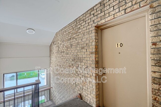 Photo - 3928 Rolling Rd. Unit 10