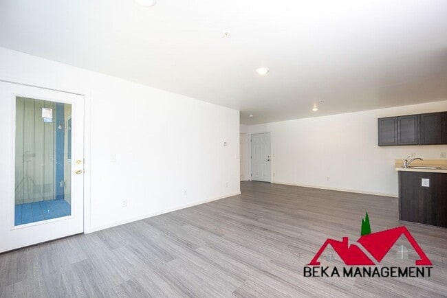 Photo - Alexis Manor