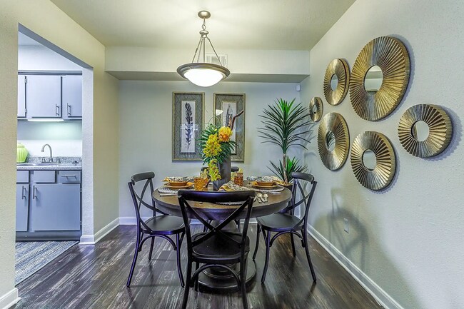 Photo - 2 bed ONLY - $1,235! Unidad 24B2