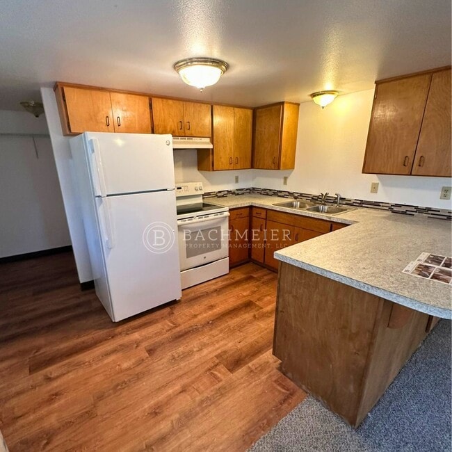 Photo - 119 SE 9th St