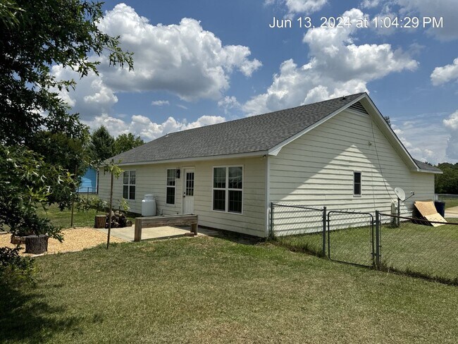 146 Cavalier Dr
