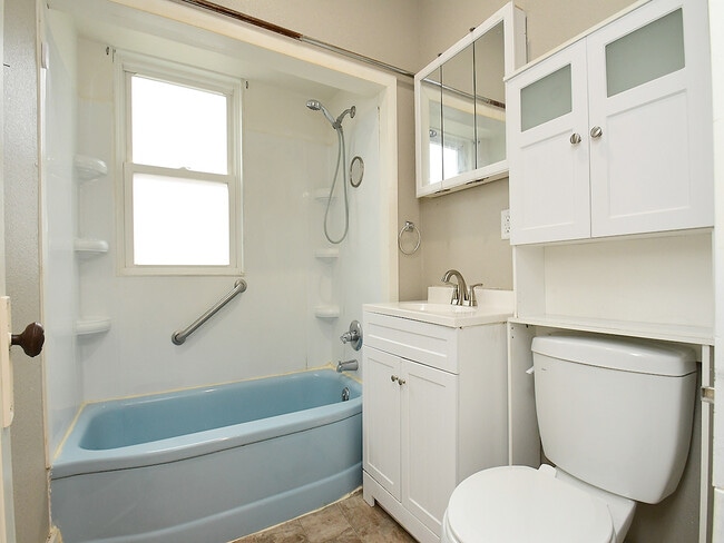 Photo - 2723 Newport Ave