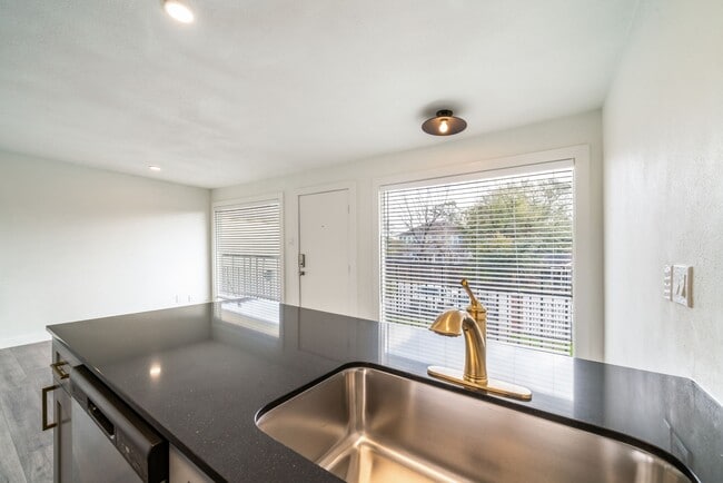 Photo - 1309 Blair St Unidad 7