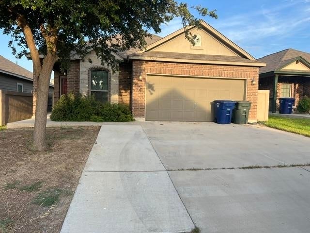 Photo - 3207 Simmental Dr House