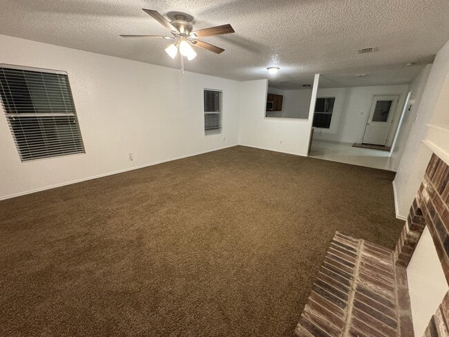 Photo - 1007 Ann Dr House
