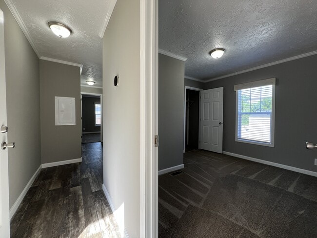 Photo - 53 Sugar Maple Dr