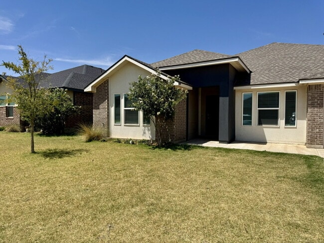 Photo - Beautiful 4-Bedroom Home with 2 Full Baths in Abbey Glen!