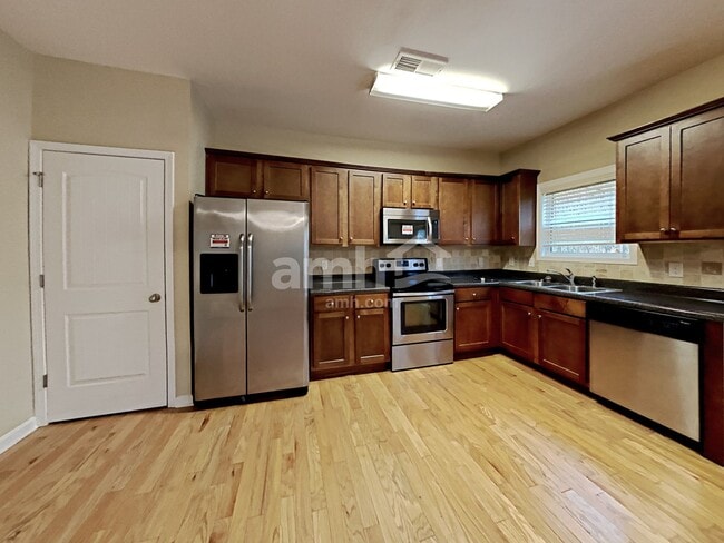 Photo - 507 Round Rock Trl