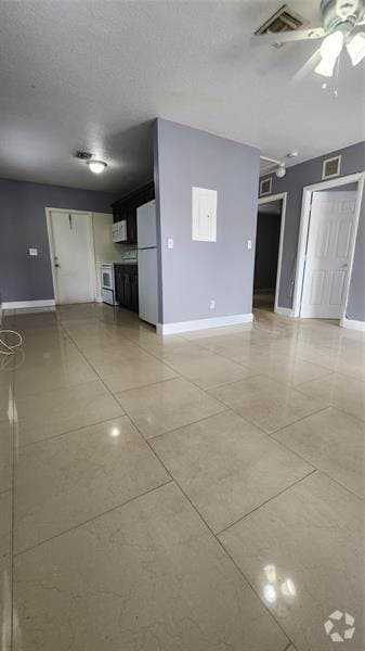 Building Photo - 2221 NW 4th Ct Unit 2 Rental