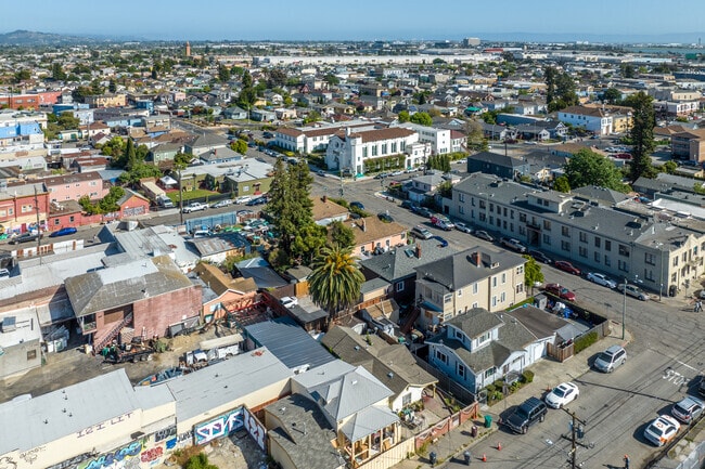 Imagen de contexto - 1716 46th Ave