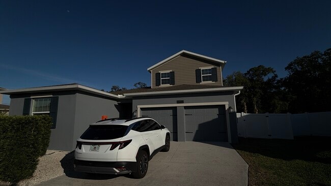 Building Photo - 4452 Seven Canyons Dr