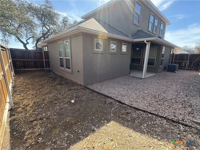 Photo - 611 Parkline Dr