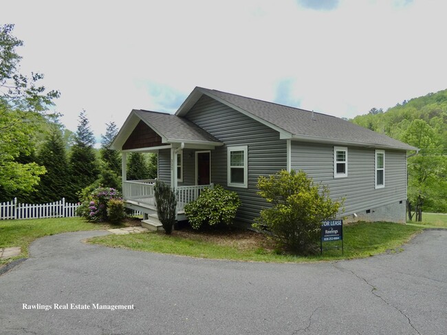Modern Cottage in Fairview - Modern Cottage in Fairview House