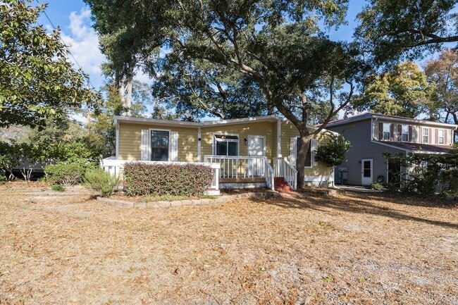 Photo - 111 N Hollywood Dr