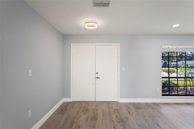 Photo - 8312 Roxboro Dr