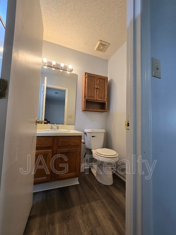 Photo - 3821 Rosedown Dr