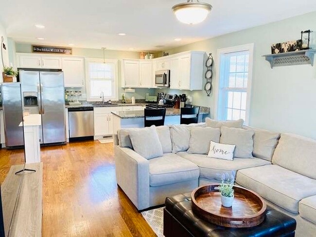 Photo - 32 John St Unit John Street Home