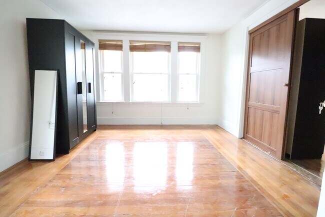 Photo - 268 Boston Ave Unidad B