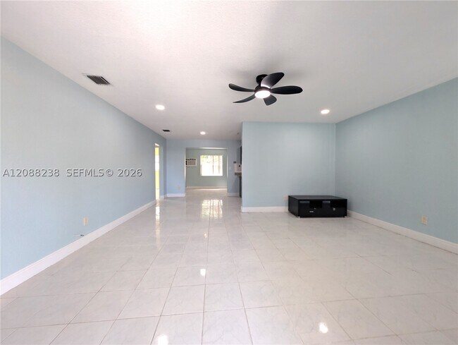 Photo - 2912 Sunshine Blvd