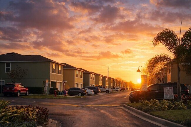 Photo - 572 Cresting Oak Cir Unit 19