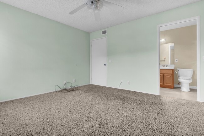 Photo - 403 Orange Blossom