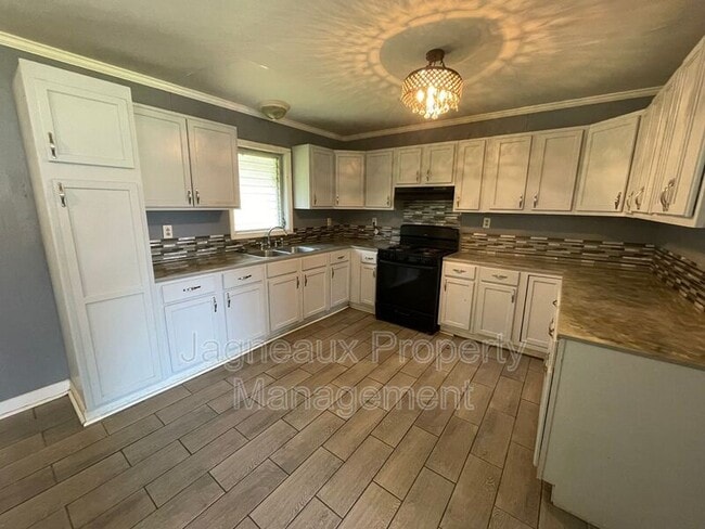Photo - 2405 St Landry Ave