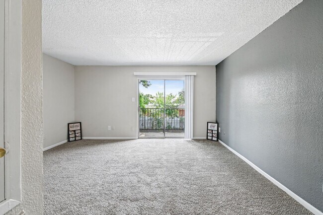 Pine Creek Apartments
