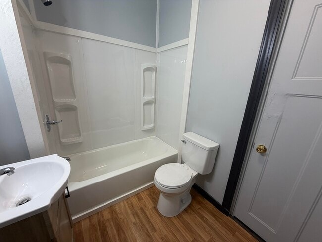 Photo - 129 Griffin-S