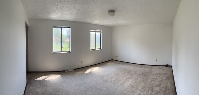 Photo - 2 Bedroom 1 Bathroom Townhouse in Shaler Area School District