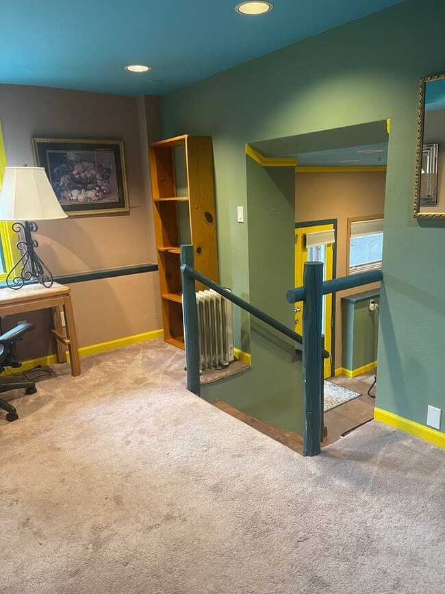 Photo - Furnished 2 Bedroom Garden Level Apartment in Upper Table Mesa Near Bear Creek Park