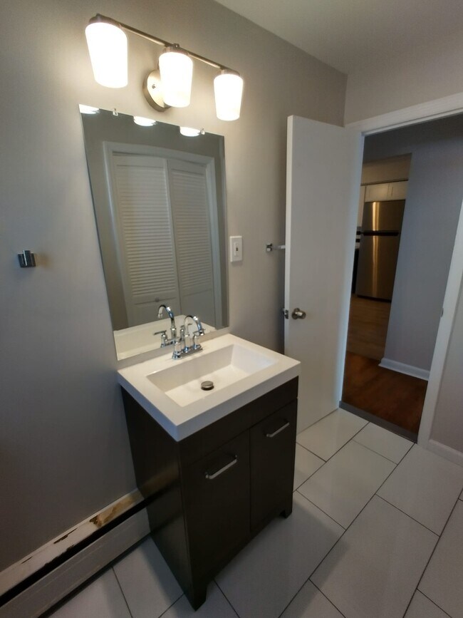 53 Haines Ave Apartments For Rent in Berlin, NJ