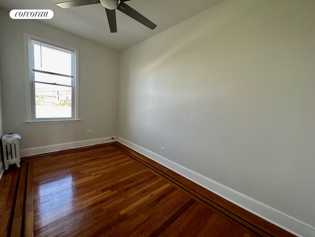 Photo - 61-45 56th St