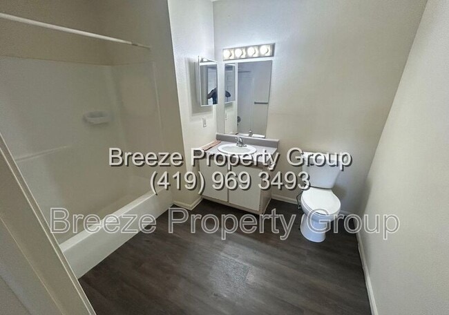 Photo - 600 Hope St