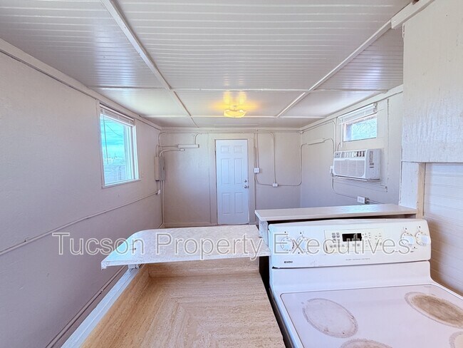 Photo - 234 E 32nd St