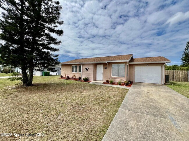 Photo - 218 Fecco St