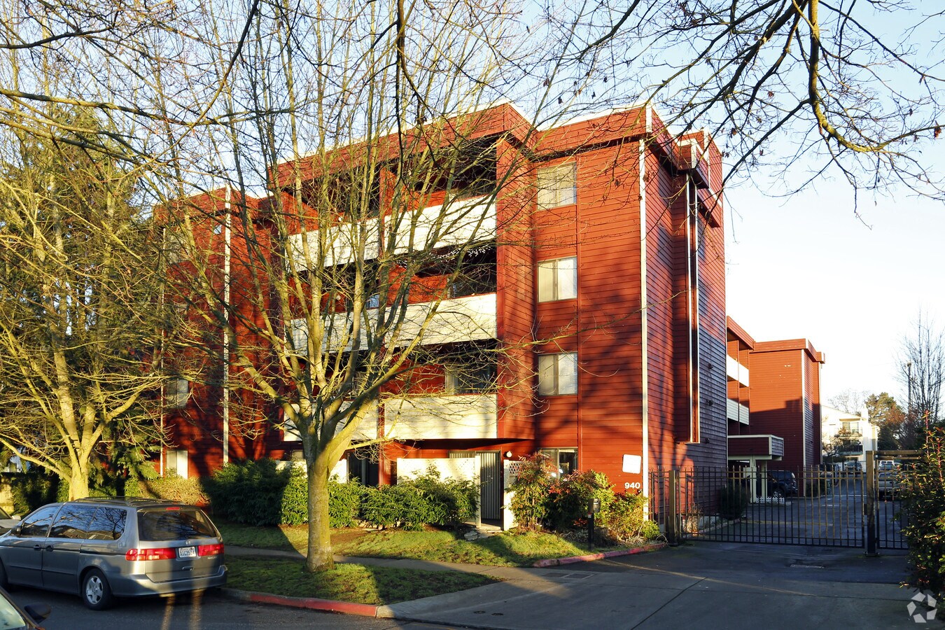Photo - Michelle Apartments