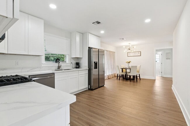 Photo - 839 Behrman Ave Casa