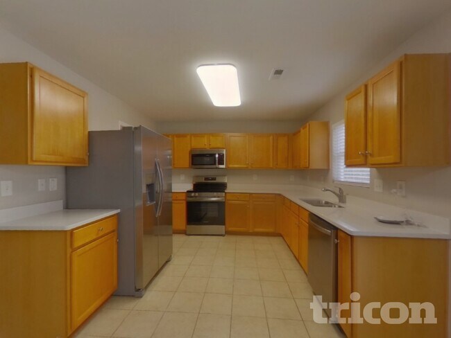 Photo - 2801 Buckleigh Dr