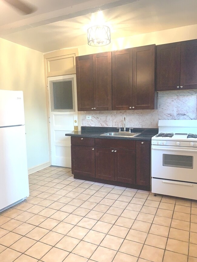 Photo - 836 W Sunnyside Ave Unit 1S