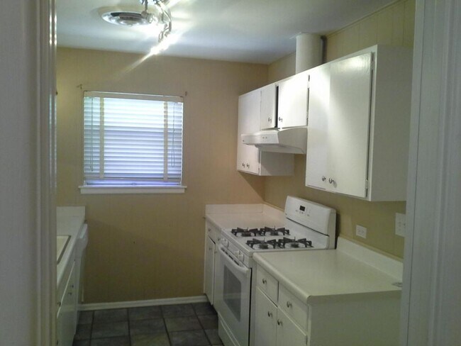 Photo - 4609 Warpath St