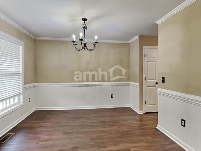 Photo - 11 Bittercrest Ct