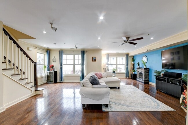 Photo - 1625 Paterson Plank Rd Unit 2