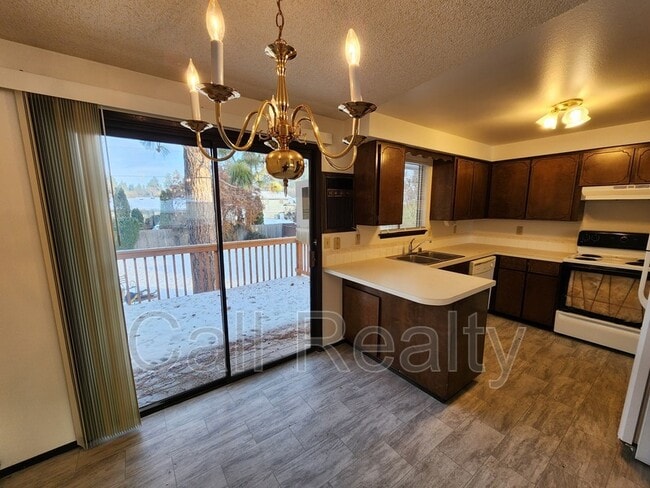 Photo - 10811 E 26th Ave