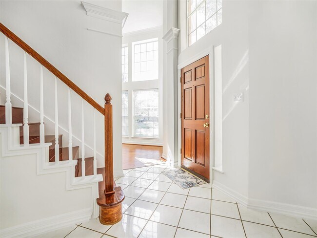 Photo - 1827 Senca Springs Ct