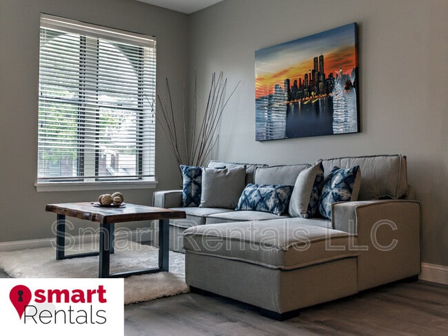 Photo - 3641 McRee Ave