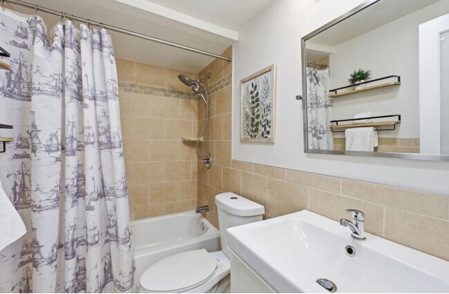 622 Keefer Pl NW Unit Keefer Pl