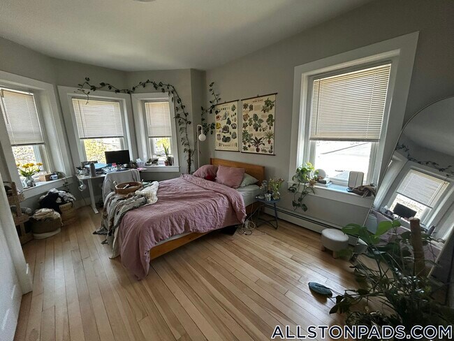 Photo - 1284 Commonwealth Ave Unidad 7